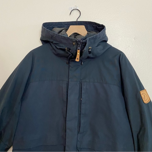 FJALLRAVEN Barents Parka - Men’s Large - Navy Blue - Picture 6 of 16